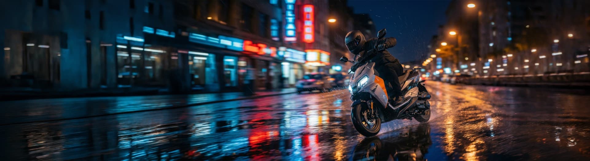 VULTAR R9 III 125 — nocna jazda w deszczu